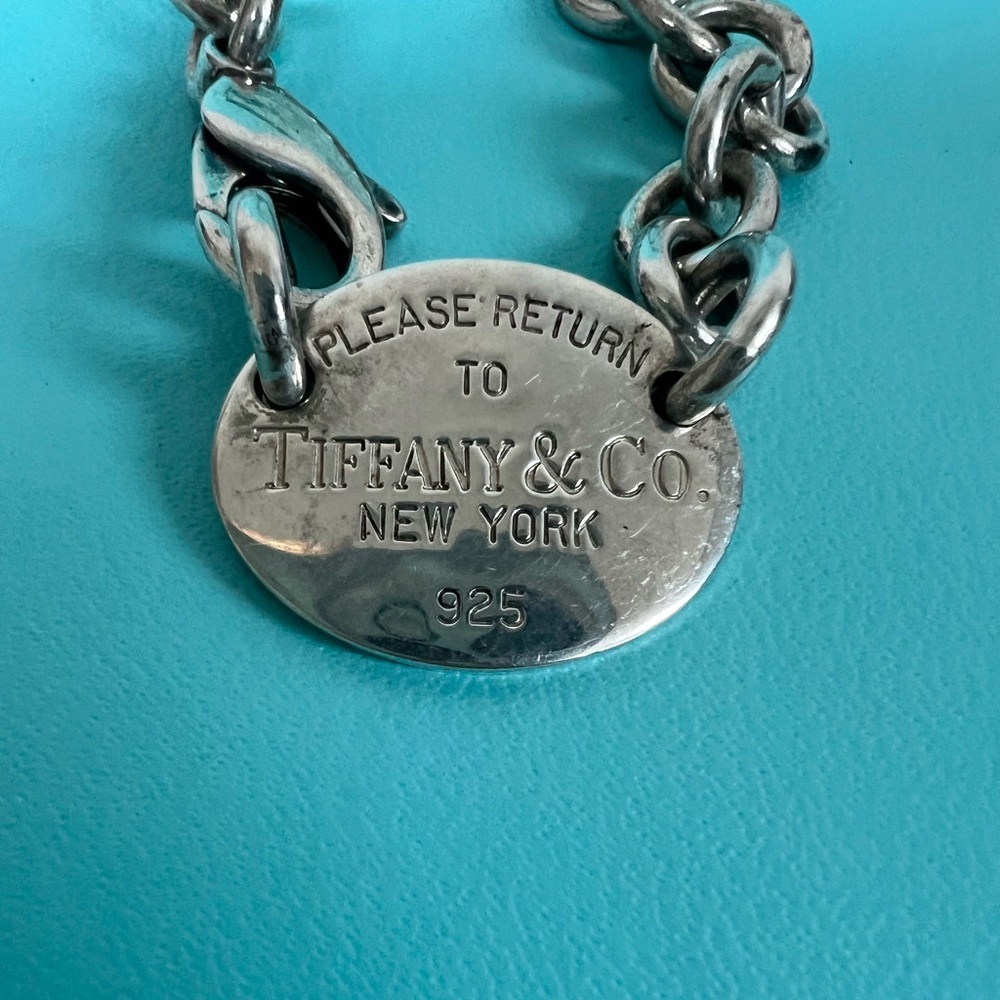 Tiffany & Co. Silver Chain link oval tag Necklace - Picture 4 of 7